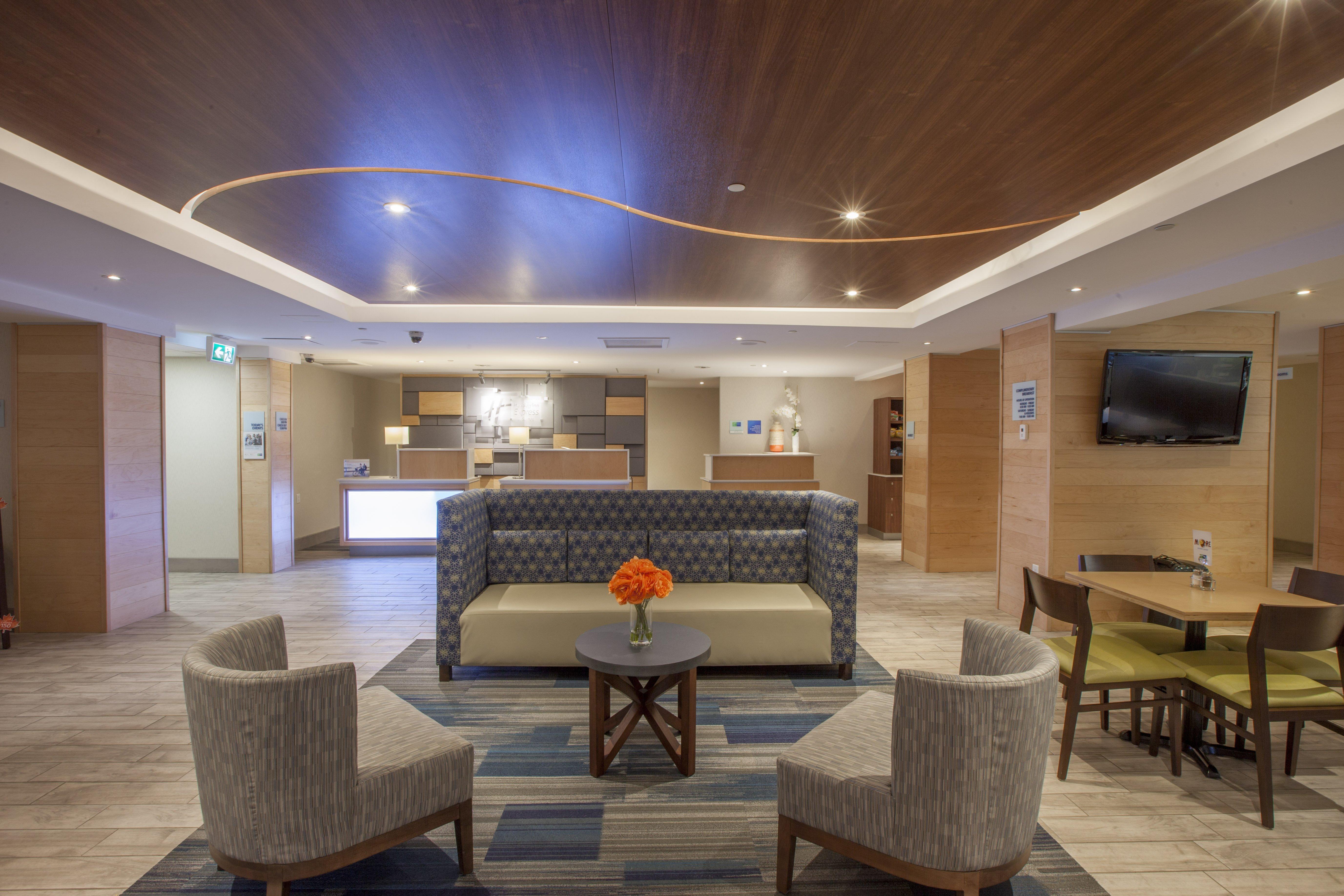 Holiday Inn Express Hotel & Suites Saint John Harbour Side By Ihg Exterior photo