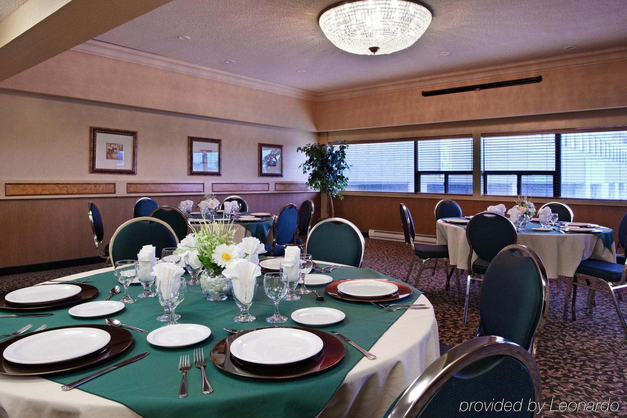 Holiday Inn Express Hotel & Suites Saint John Harbour Side By Ihg Restaurant photo
